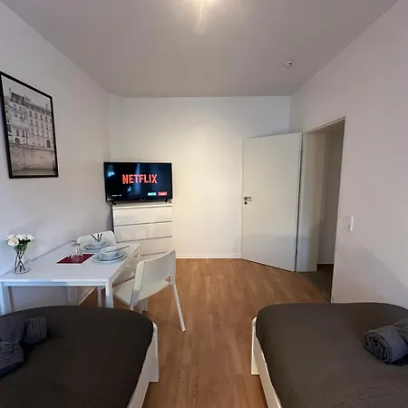 Premium Fuer Monteure Und Geschaeftsreisende : Vollausgestattet, Wifi & Washing * Lembruch