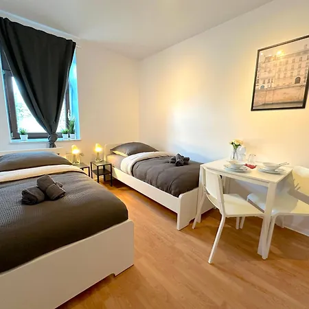 Premium Fuer Monteure Und Geschaeftsreisende : Vollausgestattet, Wifi & Washing * Lembruch