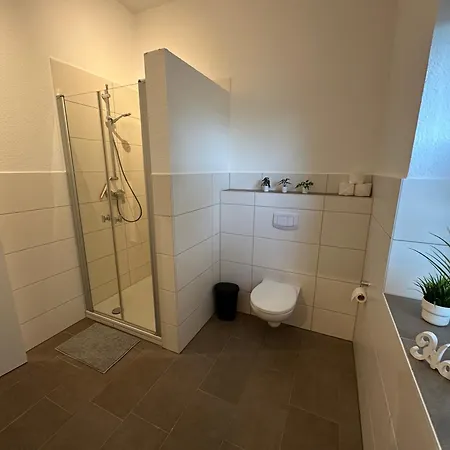 Apartment Premium Fuer Monteure Und Geschaeftsreisende : Vollausgestattet, Wifi & Washing *