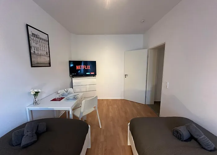 Premium Fuer Monteure Und Geschaeftsreisende : Vollausgestattet, Wifi & Washing * Lembruch